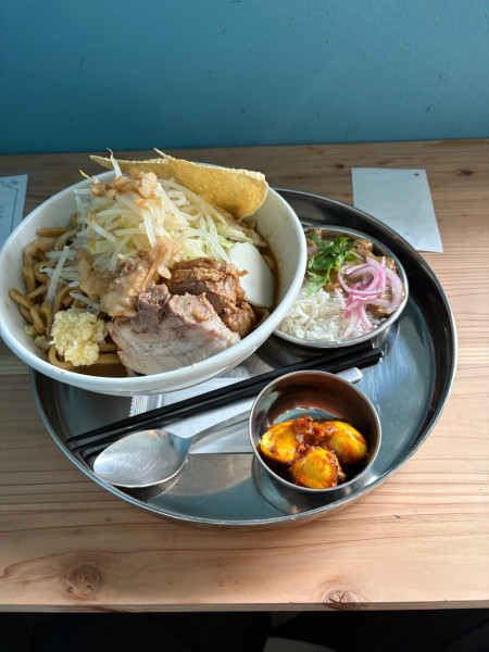 「スパイスラーメン中盛ウズラミニカレー」@Hasuna SPICE RAMEN & Indian CURRYの写真