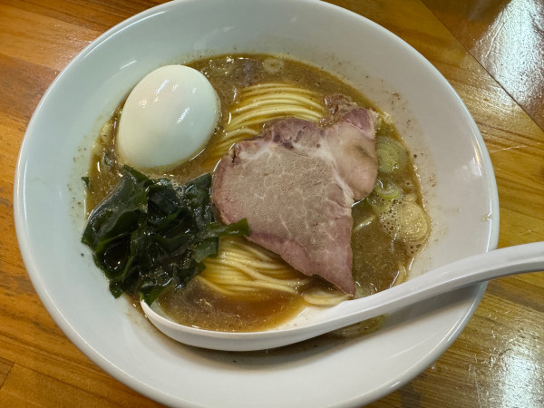 「味玉付き煮干ソバ」@煮干中華ソバ イチカワの写真