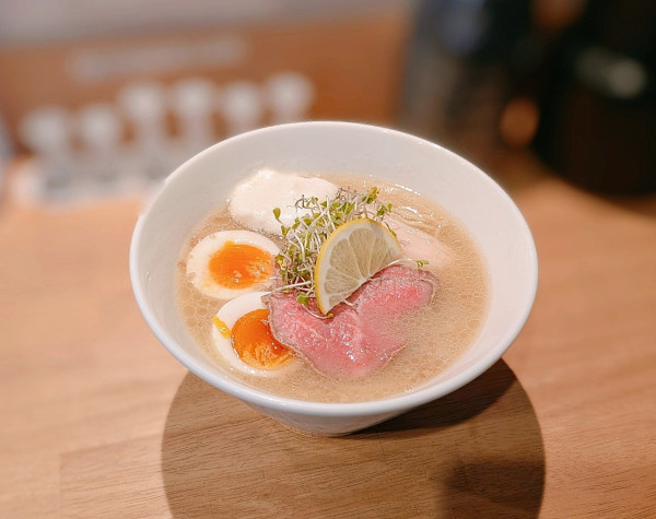 「牛塩ラーメン」@麺工房うしっしの写真