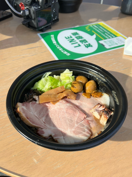 「豚と水のそば スペシャルトッピング」@拉麺mellowの写真