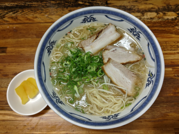 「（中）ラーメン」@マルチョンラーメン 志布志本店の写真