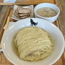 背脂煮干し昆布水つけそば