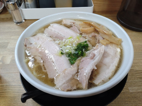 「チャーシューメン大盛り＋ハレルヤ餃子３個」@青竹手打ち佐野らーめん 晴れる屋の写真