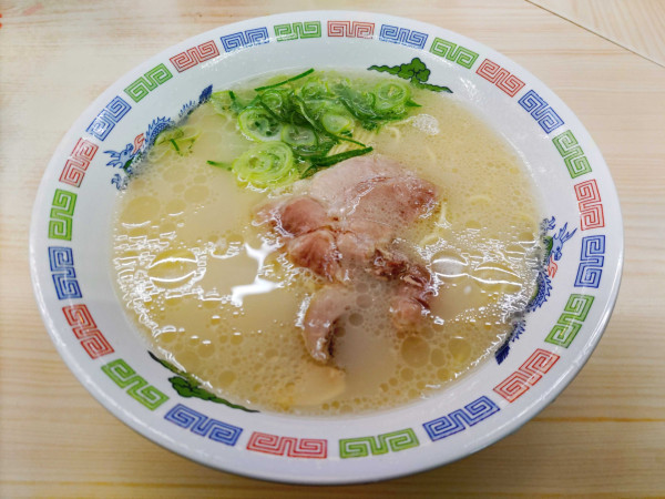 「博多ラーメン 290円」@はかたや 春日店の写真