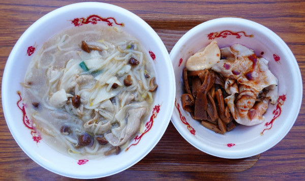 「【思季彩館限定】AKM(餡かけ麺)白＋おつまみチャーシュー＆メン」@YOKOKURA STOREHOUSEの写真