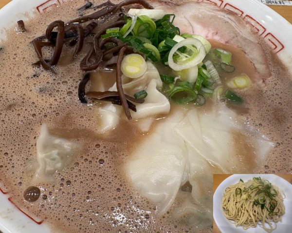 「ラーメン+ワンタン+替え玉(サービス)」@博多ラーメン 和の写真