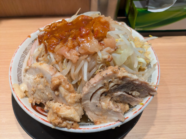 「小味噌山＋ガーリックペッパー豚＋ガーリックペッパー豚」@豚山 名古屋太閤口店の写真