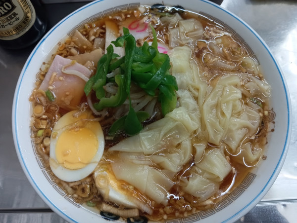 「五目ワンタンメン・麺軽め（￥1,100）」@中華そば みたかの写真