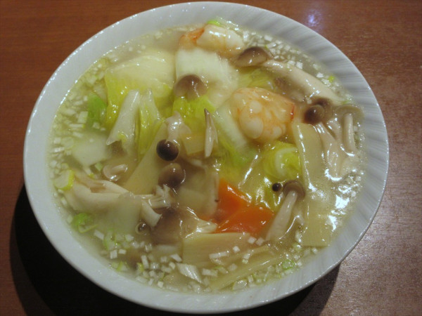 「小えびのスープそば（1,320円）」@新亜飯店の写真