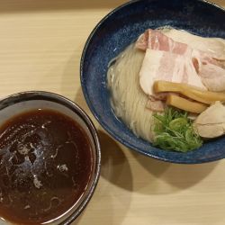 地鶏中華つけめん・醤油（¥1,000）