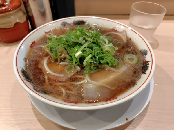 「ラーメン¥990」@本家 第一旭 神保町店の写真