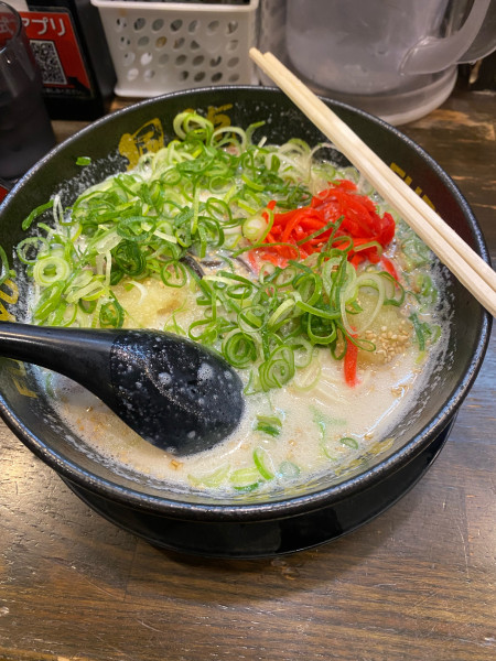「ラーメン800」@とんこつラーメン博多風龍 上野店の写真