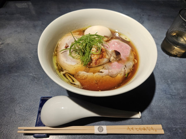 「醤油RAMENプレミアム」@うずとかみなりの写真