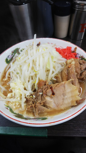 「ラーメン少なめラー油」@ラーメン二郎 川越店の写真