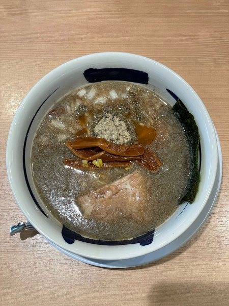 「めっちゃ煮干しラーメン(1000円)限定」@三田製麺所 大船店の写真