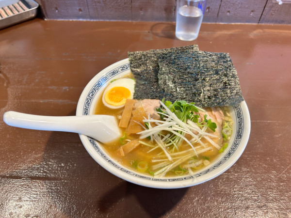 「追い煮干しそば」@黒潮屋の写真