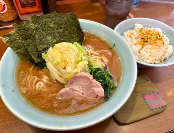 「キャベツらーめん1.5倍」@横浜家系ラーメン 五十三家の写真