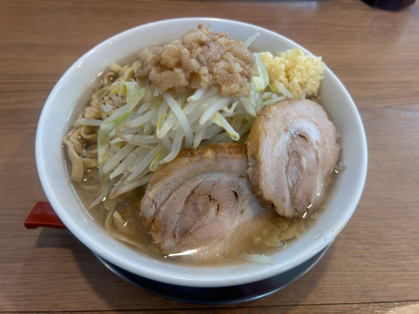 「ラーメン 中 300g 1050円」@とんとこ豚の写真