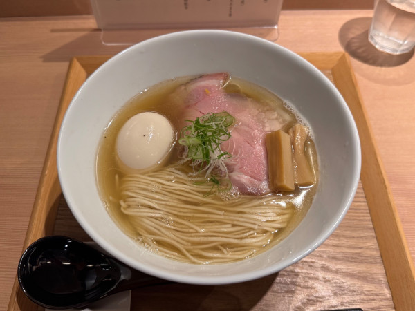 「塩そば＋味玉」@塩そば まえだの写真