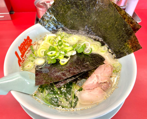 「塩ラーメン(690¥)」@ラーメン山岡家 ひたちなか店の写真
