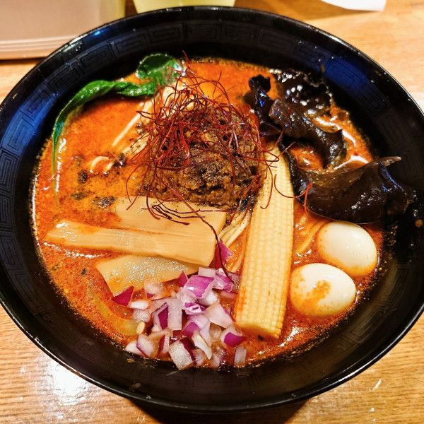「牛骨麻辣担々麺」@廻麺鶏千 高田馬場店の写真