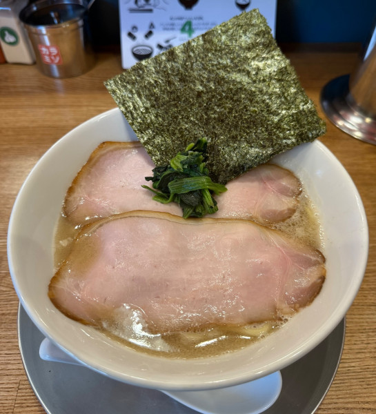「ブレンド塩とんこつラーメン！海苔トッピング！」@なま醤油とんこつ フルスイングの写真