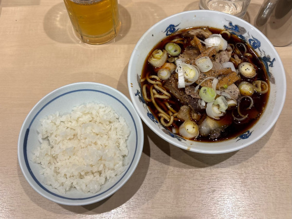 「中華そば並➕ライス（1100）」@西町大喜 とやマルシェ店の写真