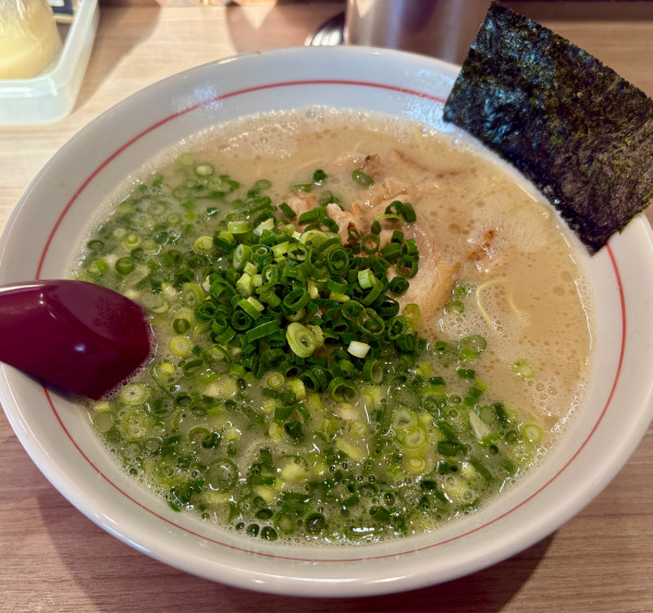 「チャーシューメン＋替玉」@長浜ラーメン 博多っ子の写真