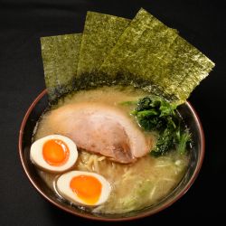 醤油ラーメン 味玉付