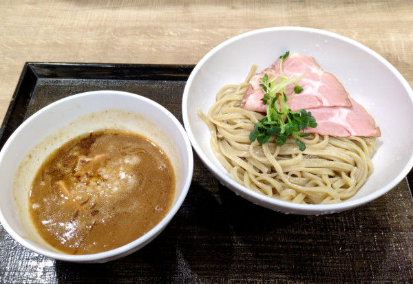 「豚骨魚介平打ちつけめん」@つけ麺 平 ビバモール蕨錦町店の写真