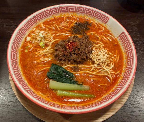 「担々麺1150円+本日のフライ500円+小ライス150円」@麺切り 白流の写真