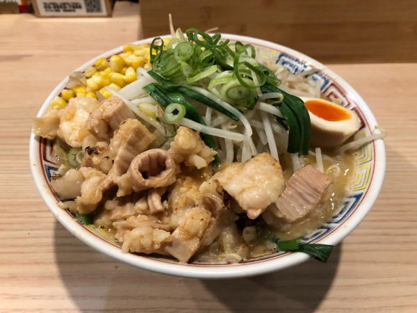 「モツ味噌らぁめん」@オリオン食堂の写真