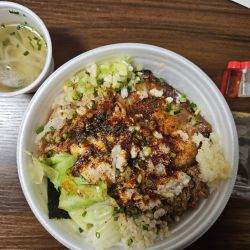 背脂まぜめん(赤)