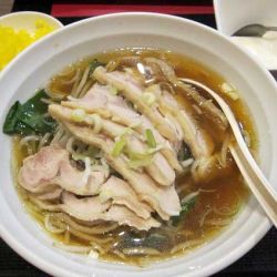 蒸し鶏麺の定食　750円
