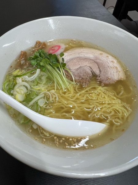 「支那そば塩」@支那そば 晴流家の写真