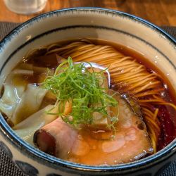 dashiわんたん中華そば