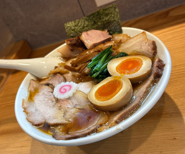 「しょうゆチャーシューメン+味玉」@オランダ軒の写真