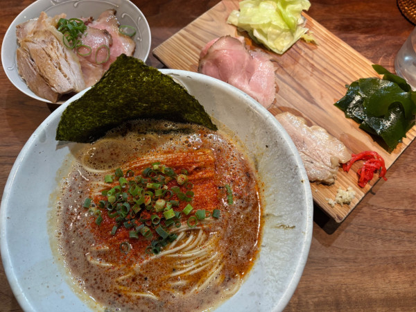 「[裏メニュー]ファイヤーサンダー吸収豚骨 +肉メッシ」@NATURAL TASTEの写真