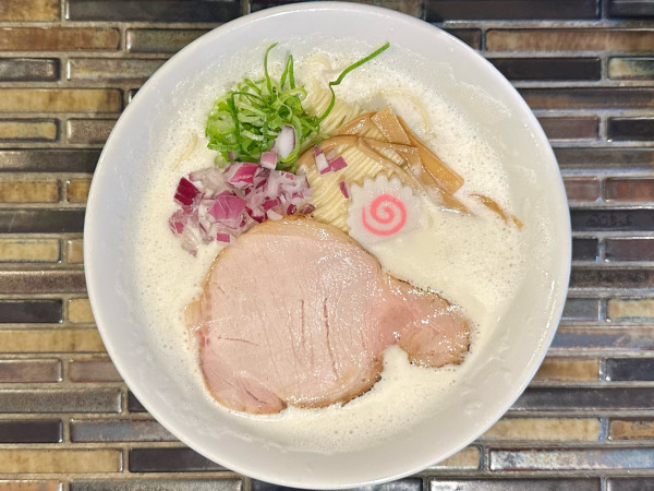 「★貝だし白湯 汐🍜¥1,000」@noodles kitchen GUNNERS 新丸子店の写真