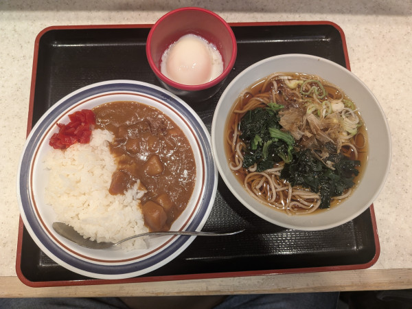 「朝カレーセット（480円）」@名代 富士そば 川崎東口店の写真
