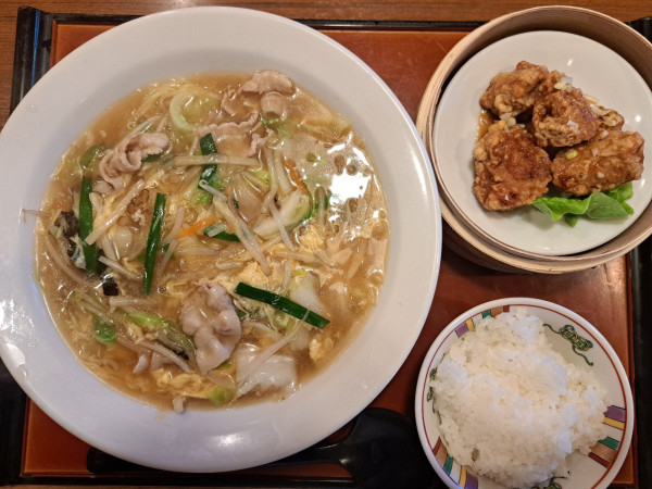 「あんかけチャンポン」@チャイナ・ハウス すけろく 東石井店の写真