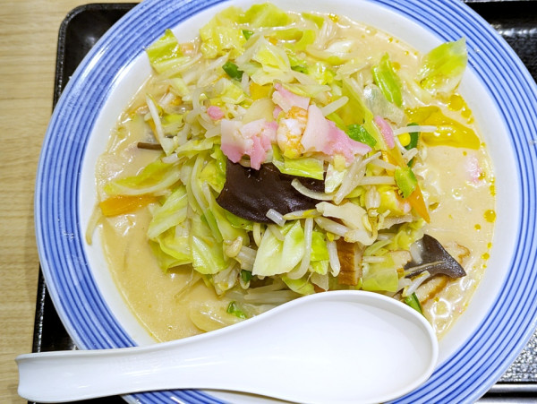 「野菜たっぷりちゃんぽん」@リンガーハット 渋谷サクラステージ店の写真