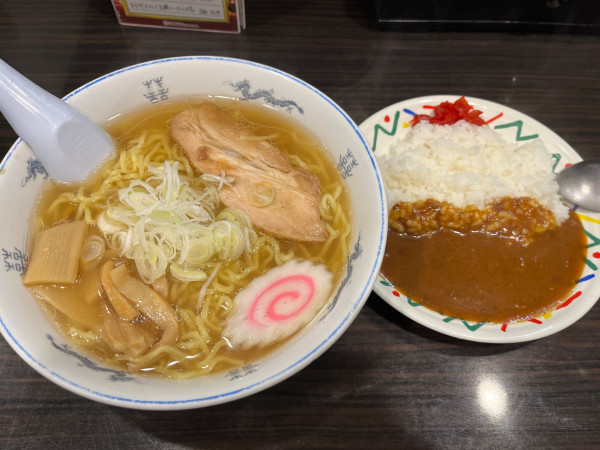 「醤油ラーメンミニカレーセット＋大盛り」@そば道楽 酒田泉店の写真