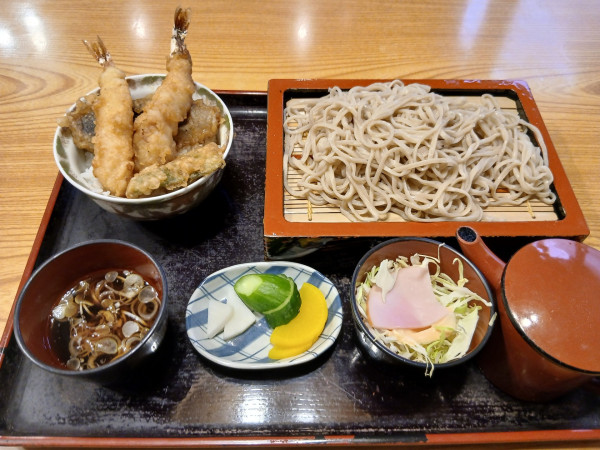 「もり蕎麦とミニ天丼セット 1250円」@そば処 大橋屋の写真