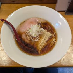 醤油らぁ麺　780円