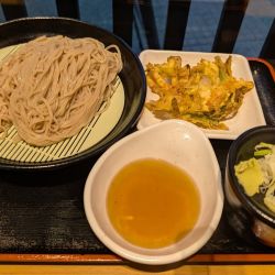 かき揚げせいろ（680円）