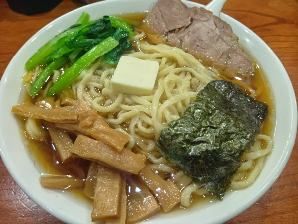 「らあめん並　バター」@らあめん 満来の写真