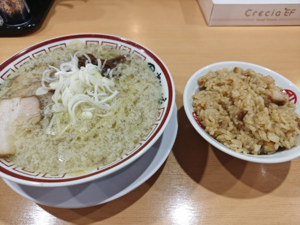 「中華そば(背脂こってり)➕特製肉飯」@田中そば店の写真