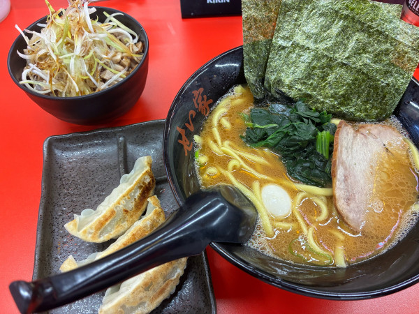 「ラーメン並 650円+せい家セット350円」@せい家 錦糸町店の写真