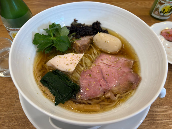 「味玉山椒そば1200円+鴨むね肉380円+八海山×2本」@中華そば きなりの写真